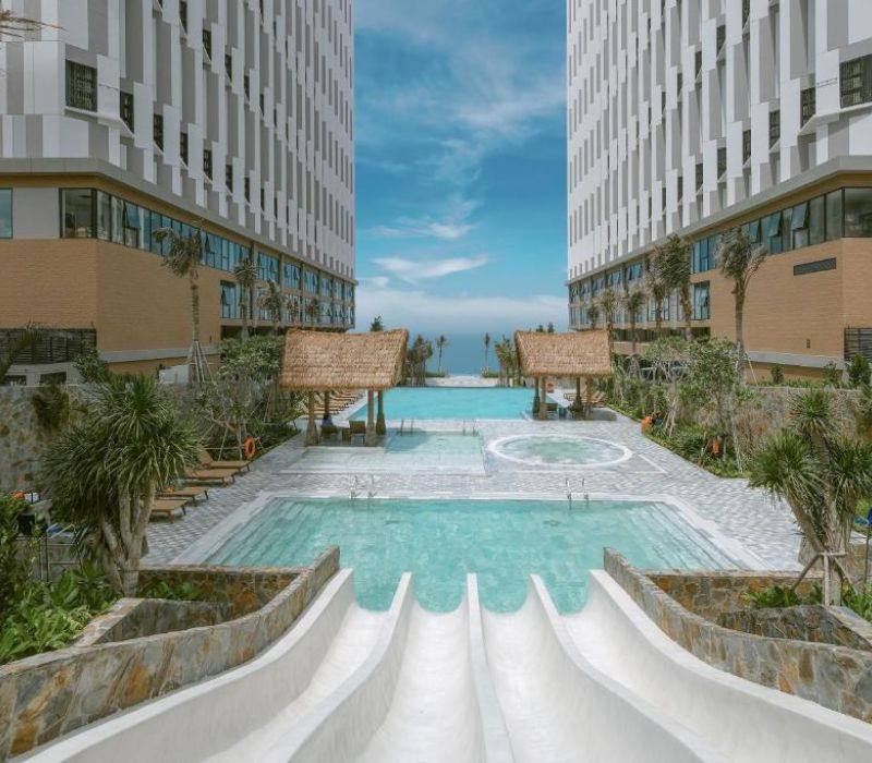 Apec Mandala Condotel, pool